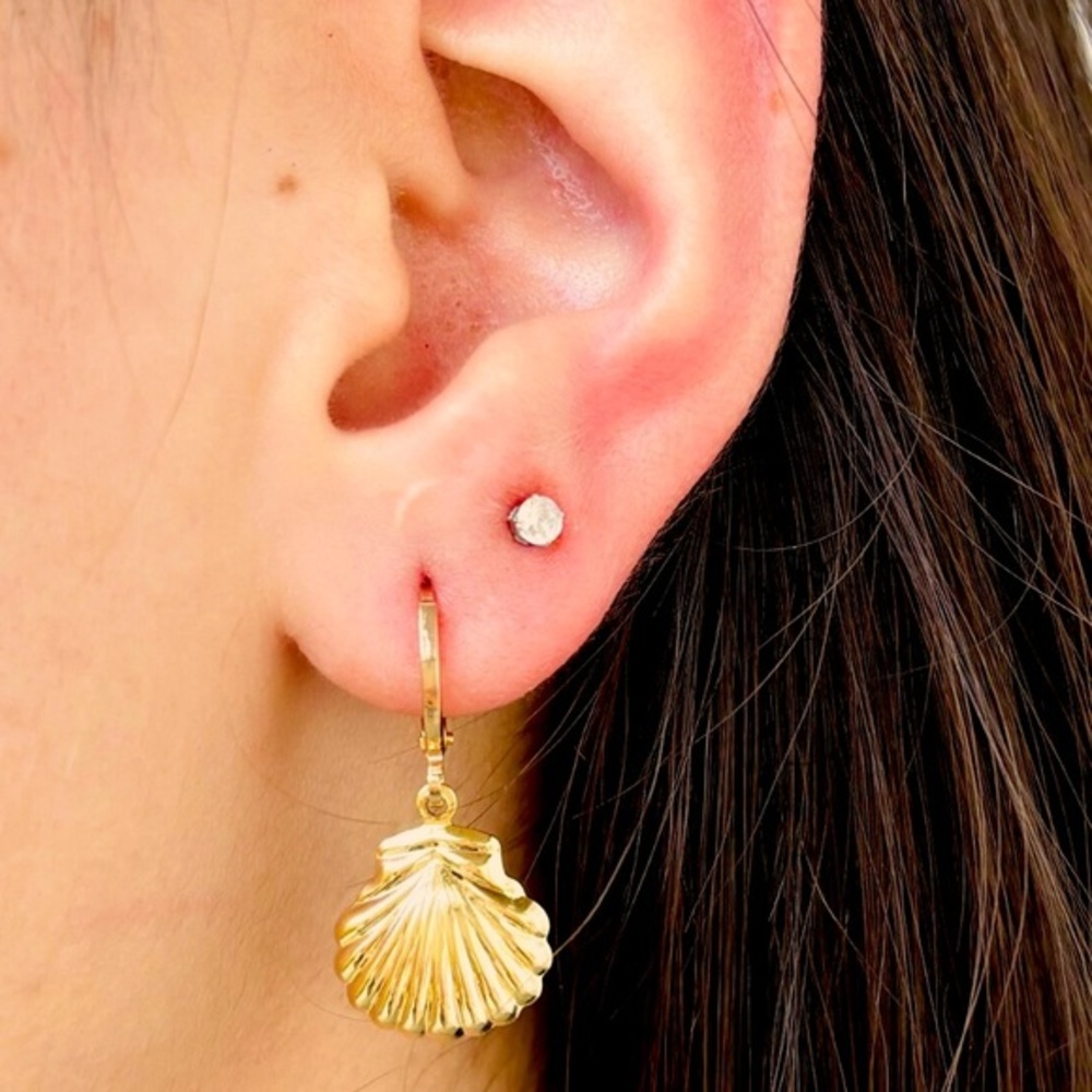 FP Free People Seashell Earrings brand new lever back 14k gold filled